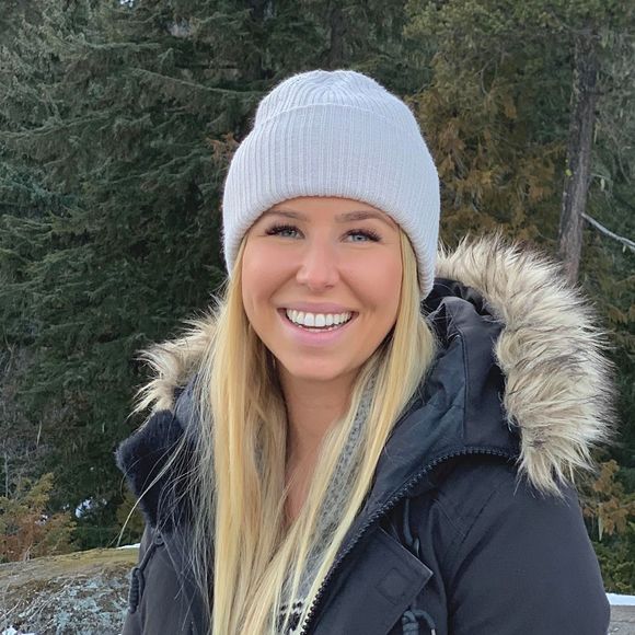 Meet your Posher, Sarah - Picture 1 of 1